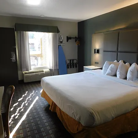 Days Inn & Suites By Wyndham Downtown Gatlinburg Parkway Extérieur photo