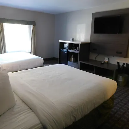 Days Inn & Suites By Wyndham Downtown Gatlinburg Parkway Extérieur photo